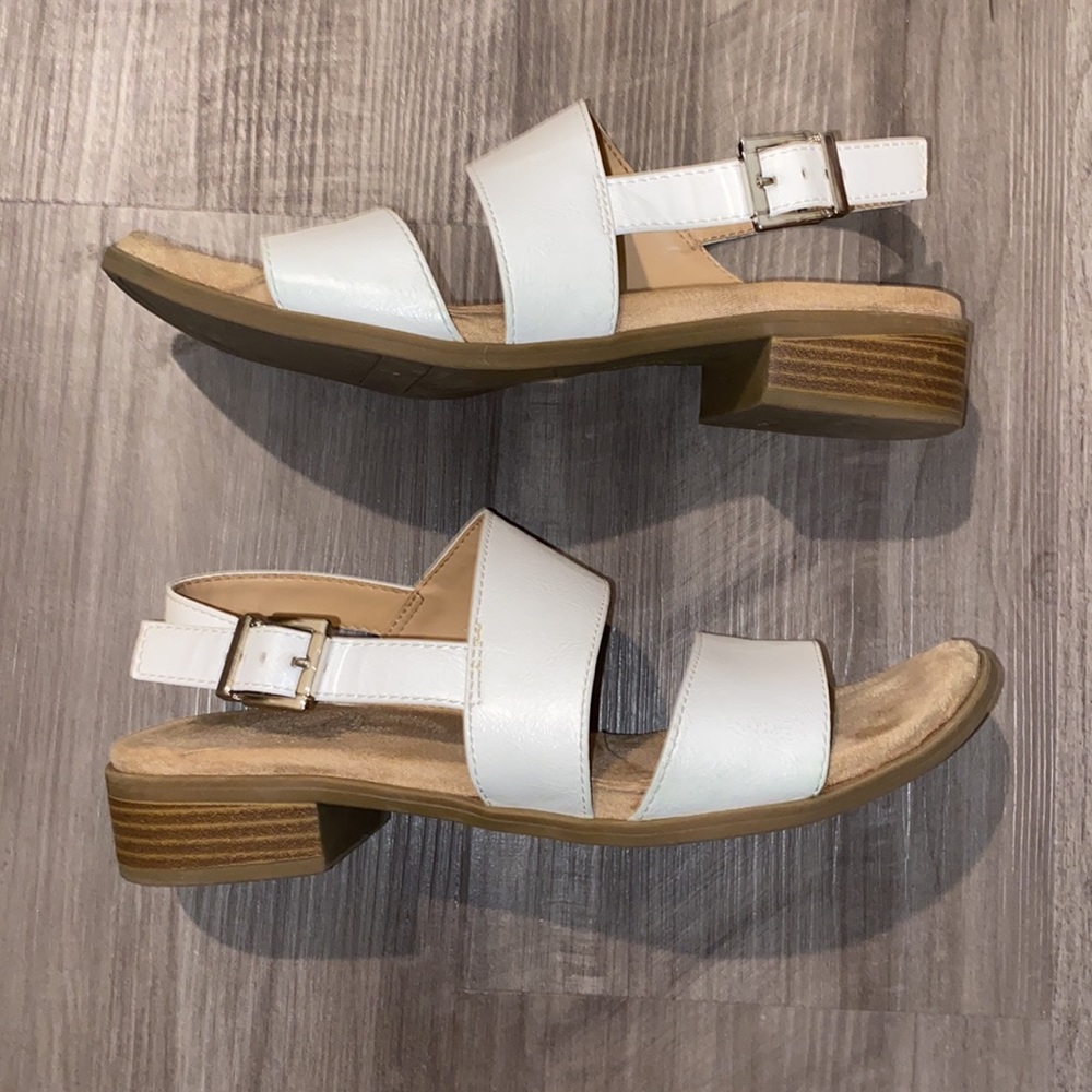 Abella Women’s White Strappy Sandals